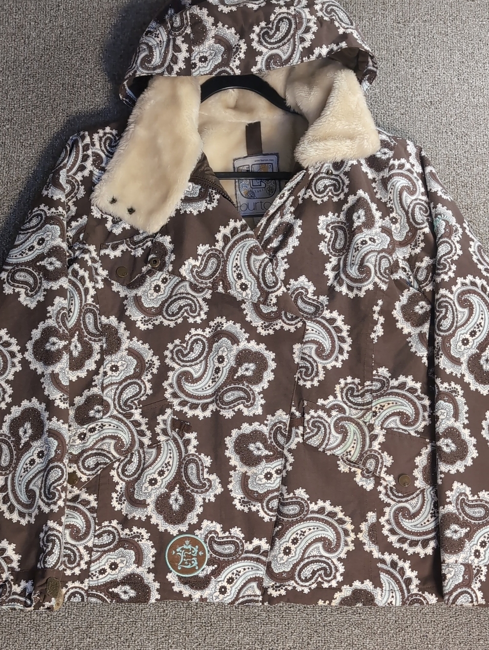 Burton Paisley Brown Ski Jacket with Faux Fur Lining Magnetic Flaps Size Medium